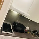 Hegedu 5 , Stylish Central Apartment